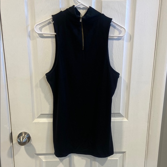 Express Black Mock Neck Sleeveless Women's Tank Size Large - Picture 3 of 4